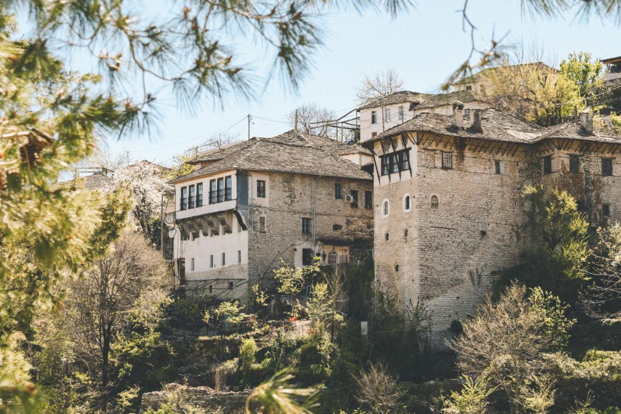 Готель Braja House Гірокастра Екстер'єр фото